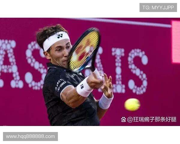 网球界新星崛起 全球赛事激烈角逐引发球迷热烈讨论